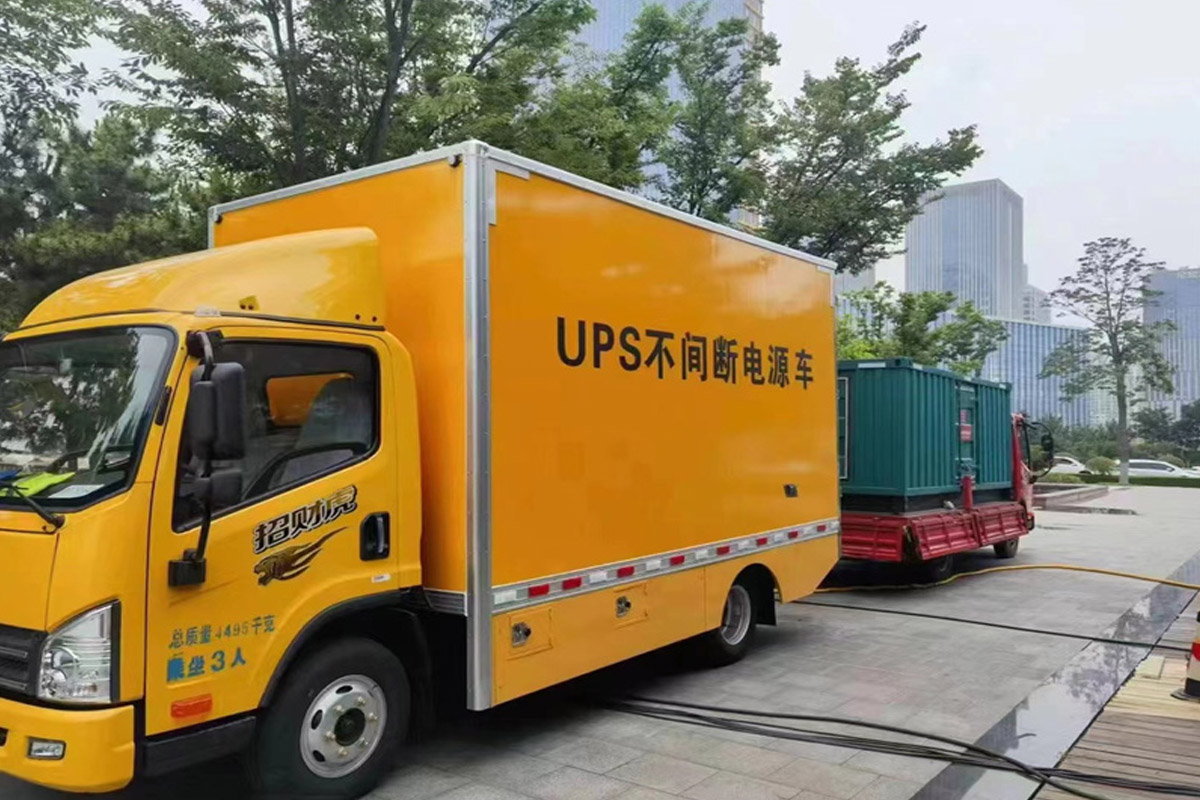 南关发电机租赁施工现场
